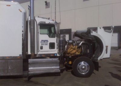 an image of truck repair service in Phoenix, AZ